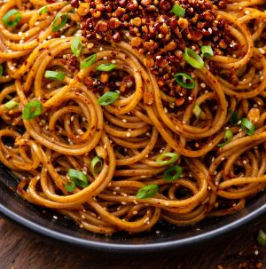 Long-life Lo Mein with Crispy Chili Oil